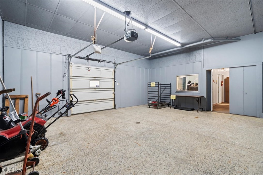 Cleveland, Ohio 44109, United States, ,Commercial,Pending,33579