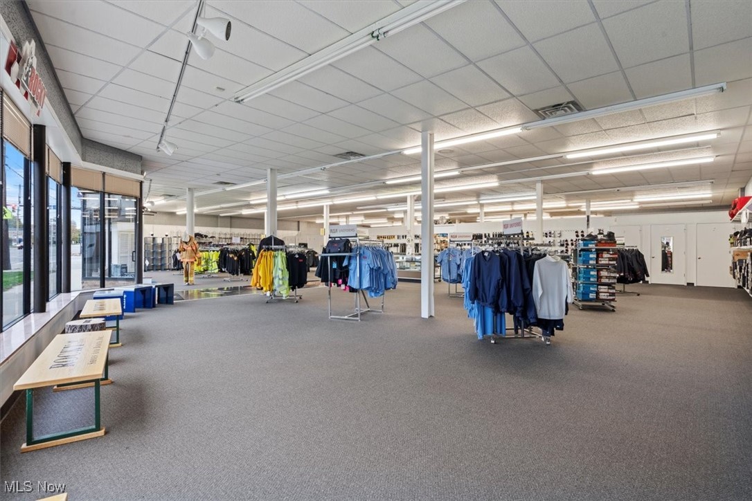 Cleveland, Ohio 44109, United States, ,Commercial,Pending,33579