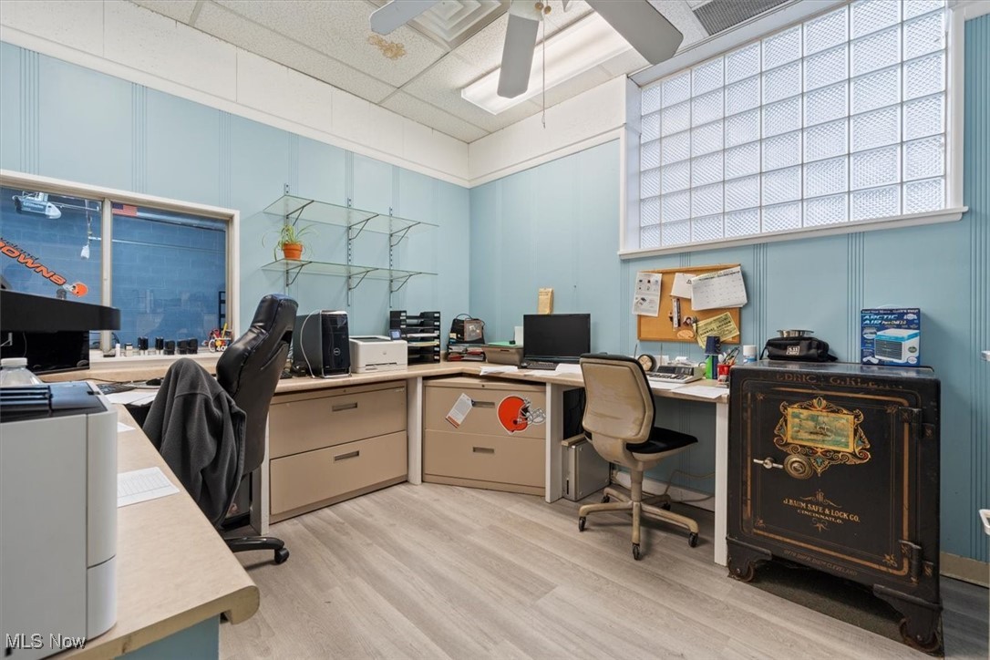 Cleveland, Ohio 44109, United States, ,Commercial,Pending,33579