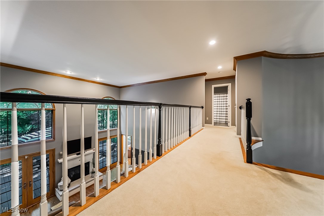 8698 Chase Drive, Chagrin Falls, Ohio image 23