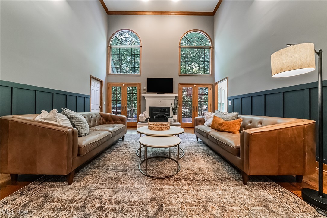 8698 Chase Drive, Chagrin Falls, Ohio image 9