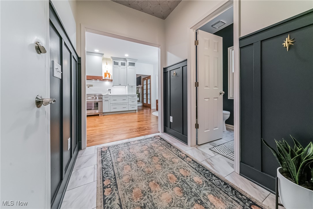 8698 Chase Drive, Chagrin Falls, Ohio image 17