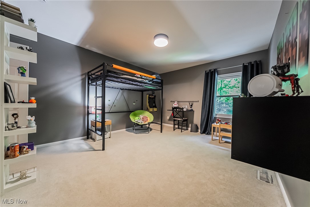 8698 Chase Drive, Chagrin Falls, Ohio image 24