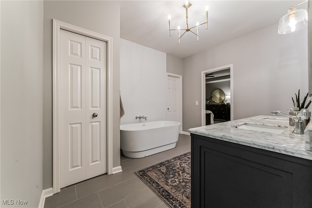 8698 Chase Drive, Chagrin Falls, Ohio image 21