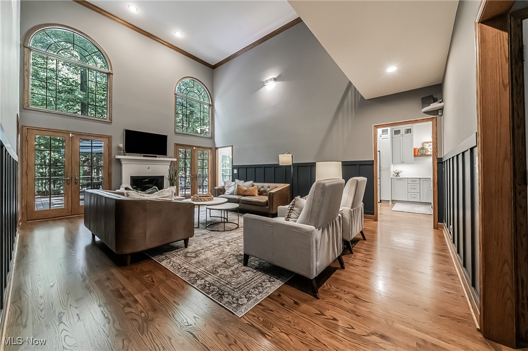 8698 Chase Drive, Chagrin Falls, Ohio image 10