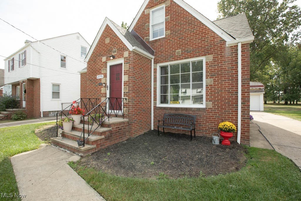 Euclid 18 - Residential