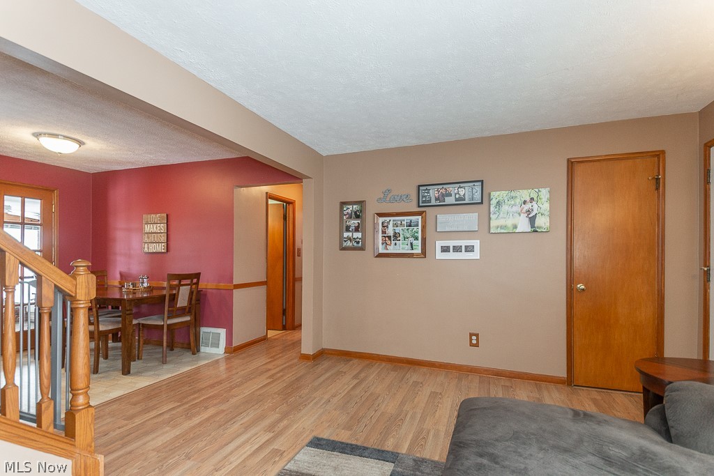 S H Kleinman Realty Cos Briar - Residential