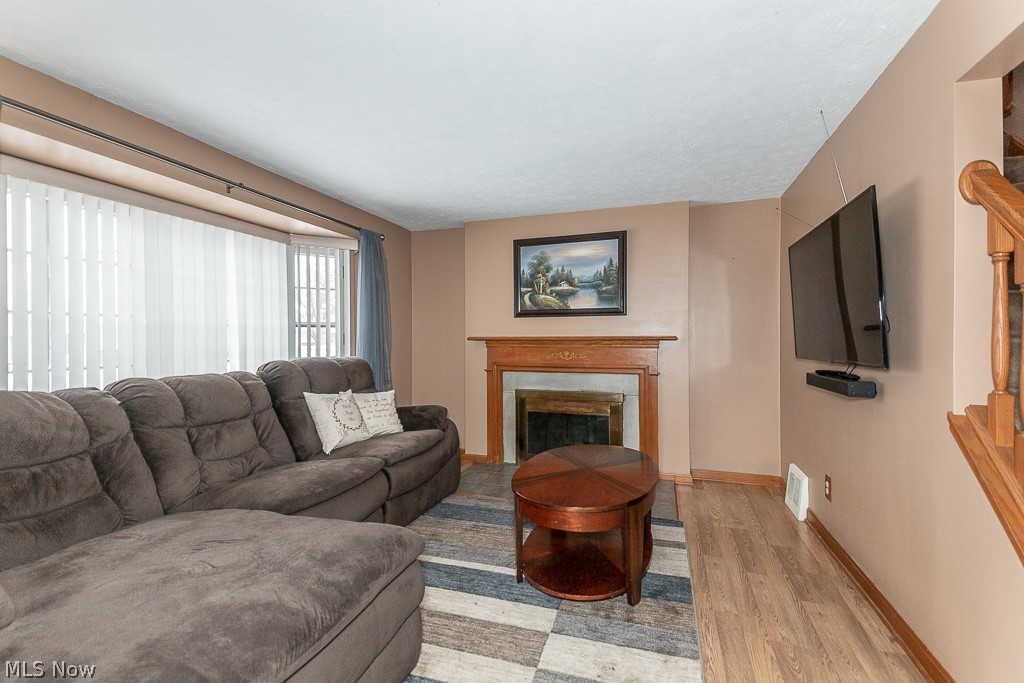 S H Kleinman Realty Cos Briar - Residential