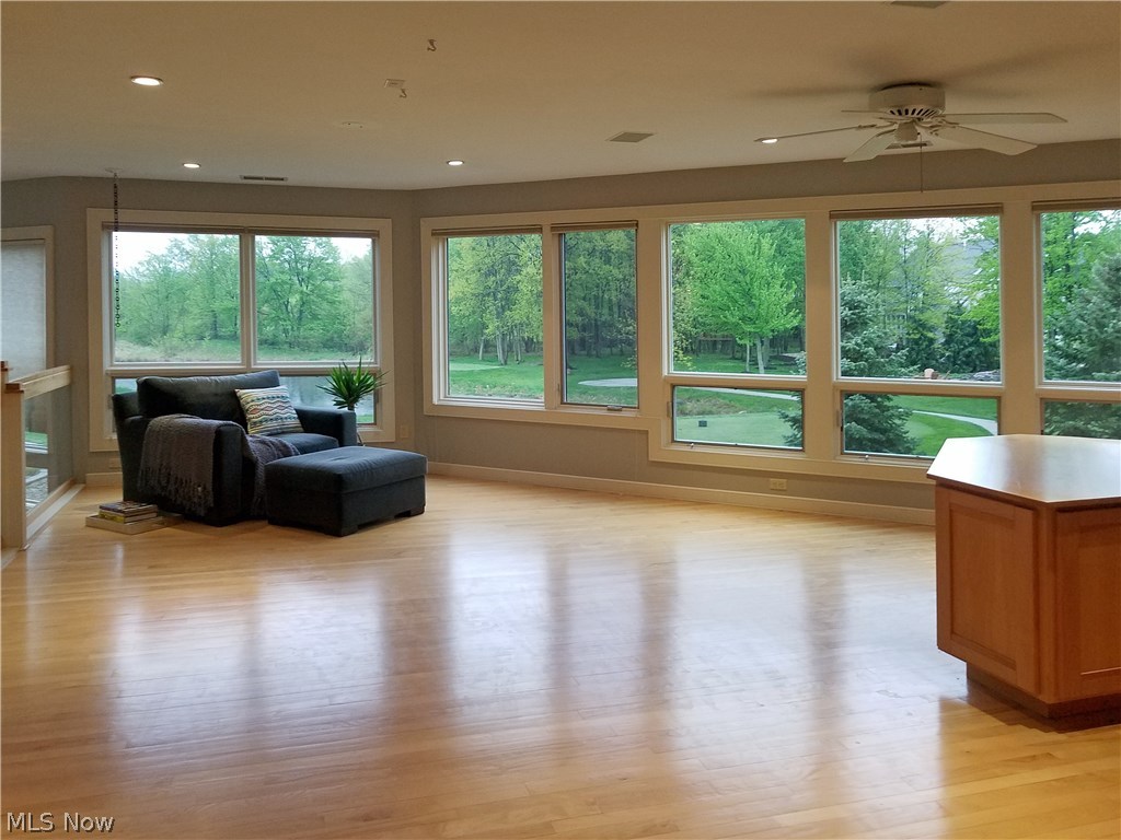 Red Tail - Residential