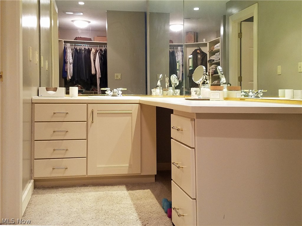 Red Tail - Residential