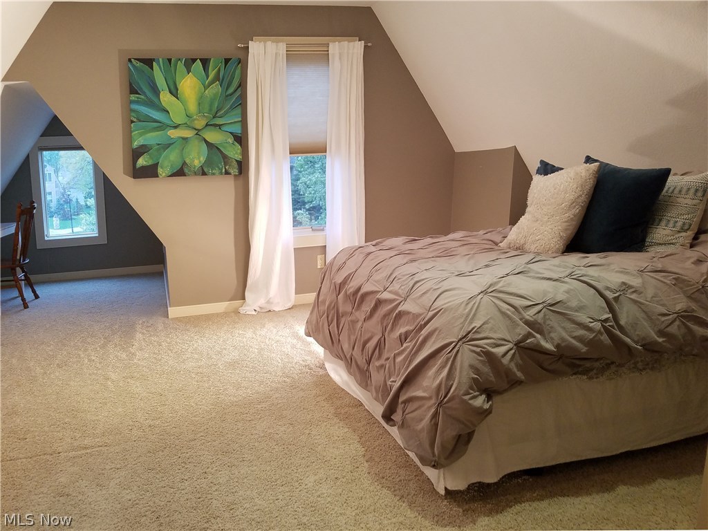 Red Tail - Residential