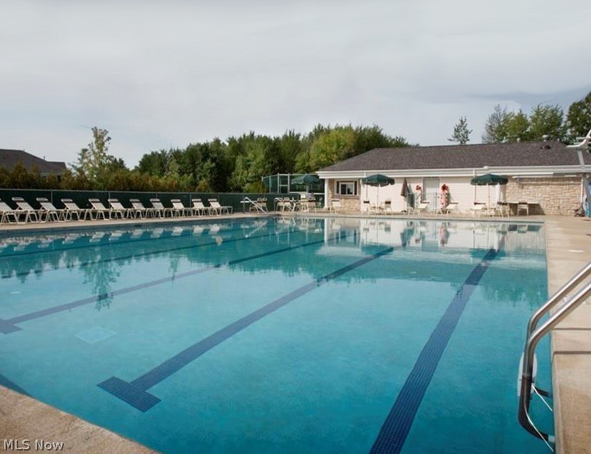 Red Tail - Residential