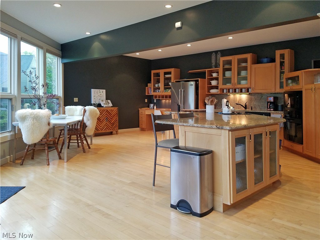 Red Tail - Residential