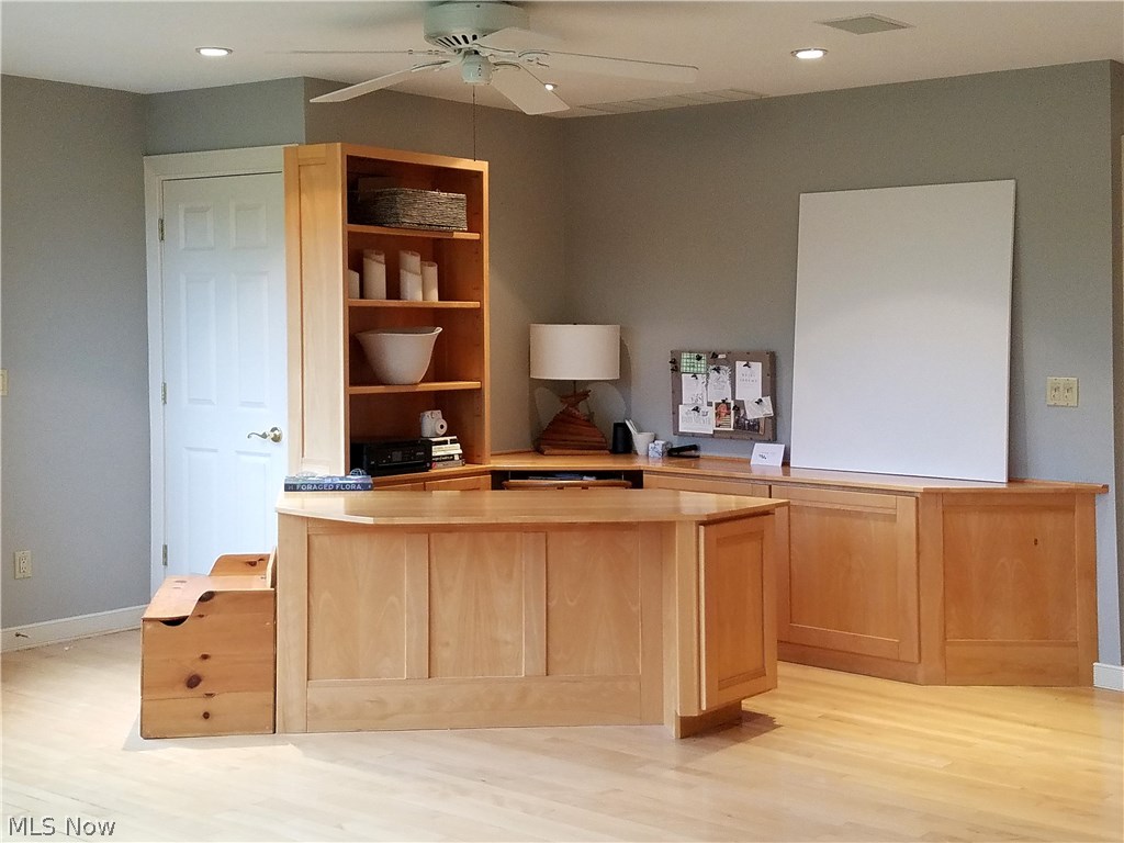 Red Tail - Residential