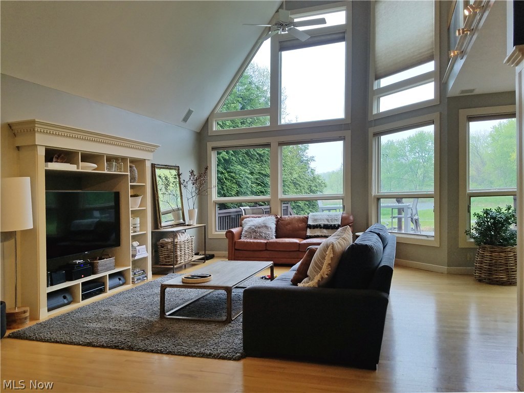 Red Tail - Residential