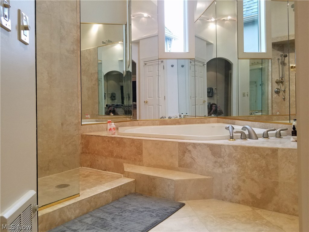 Red Tail - Residential