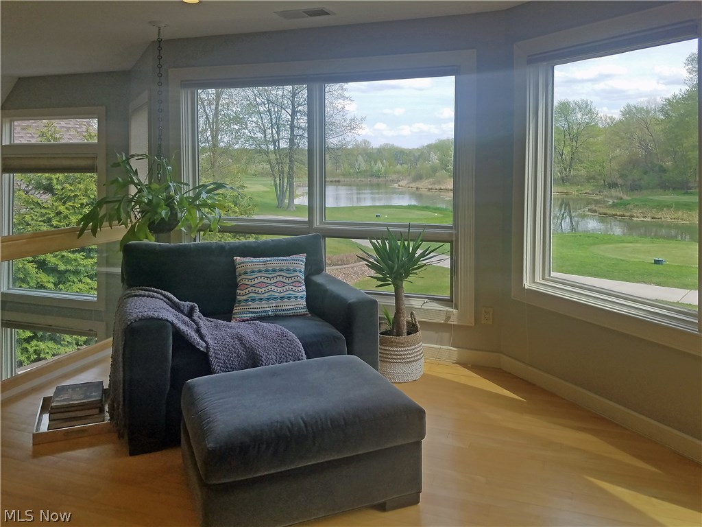 Red Tail - Residential