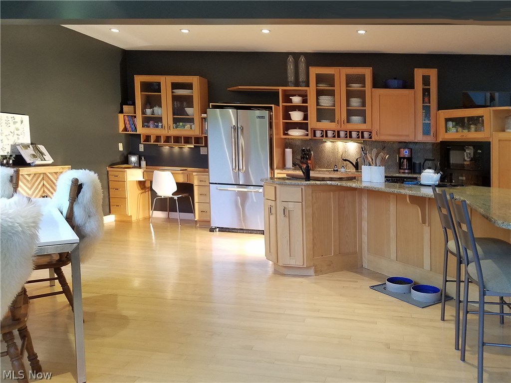 Red Tail - Residential