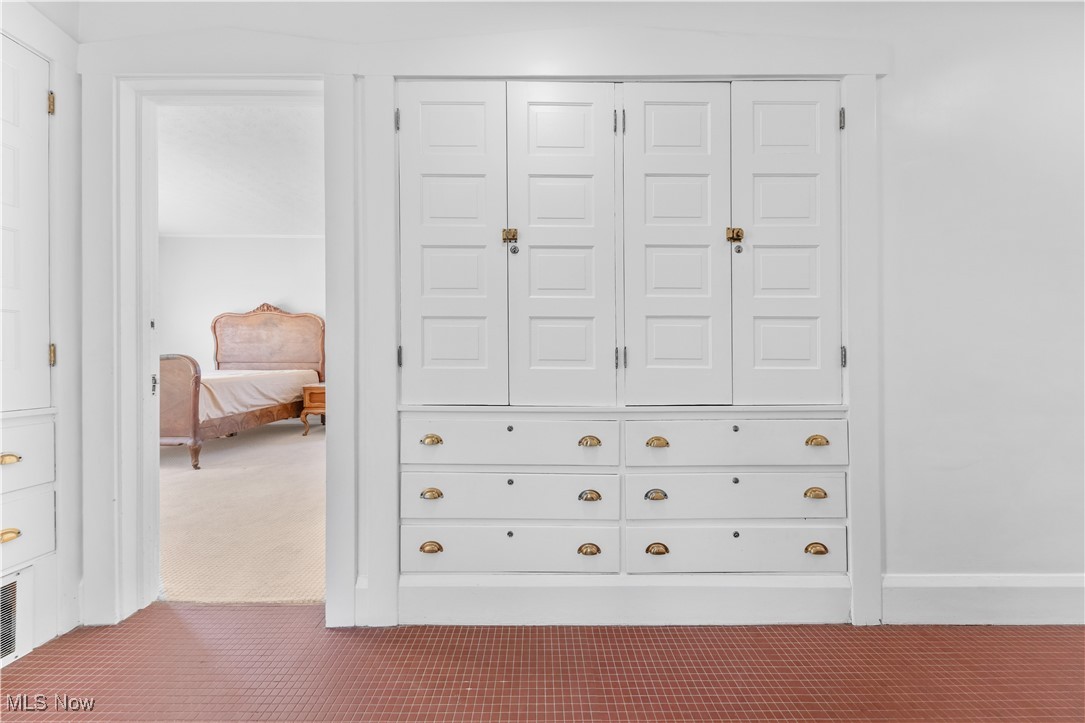 2472 Overlook Road #11, Cleveland Heights, Ohio image 14