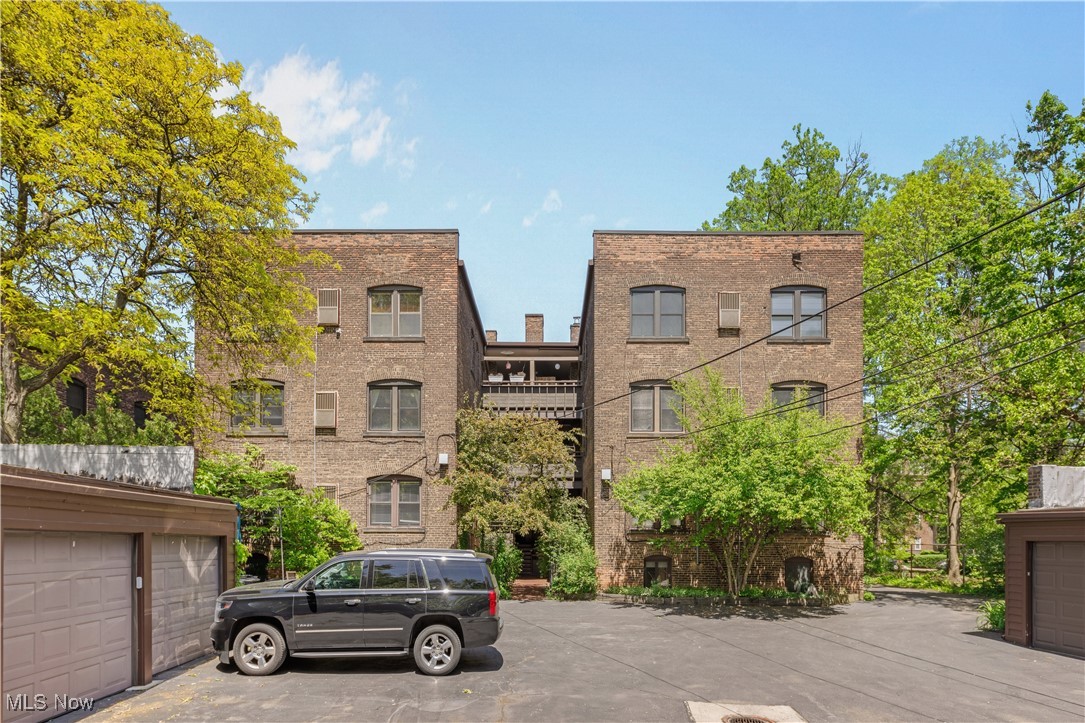 2472 Overlook Road #11, Cleveland Heights, Ohio image 34