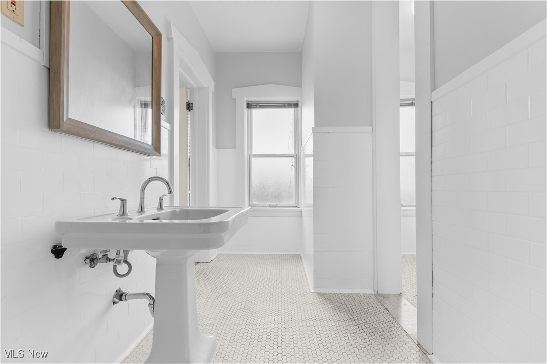 2472 Overlook Road #11, Cleveland Heights, Ohio image 20