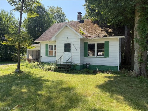 Homes For Sale - 2732 Maple Street<br/> North Kingsville, OH 44068
