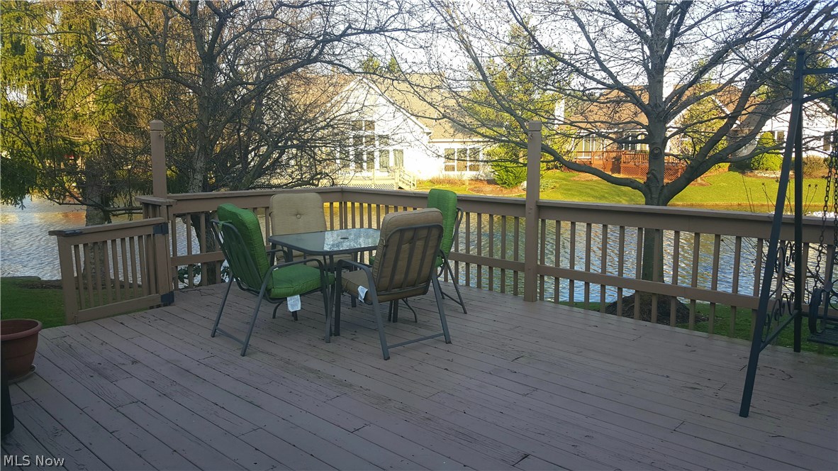 Village Crystal Lakes Condo - Residential