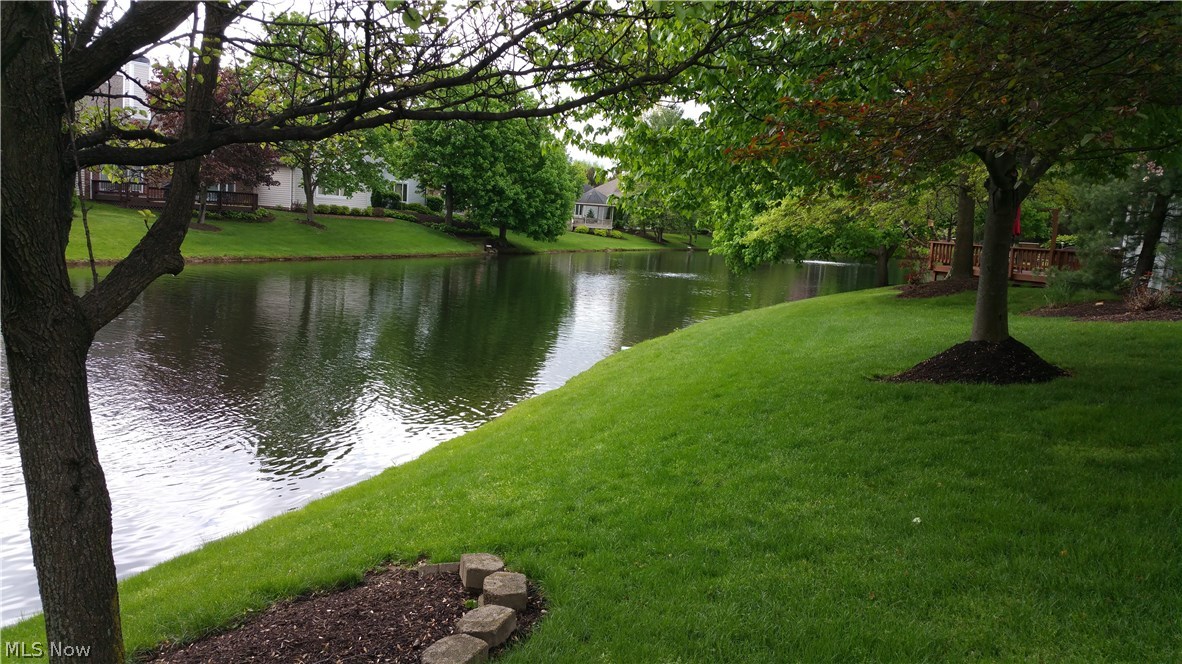 Village Crystal Lakes Condo - Residential