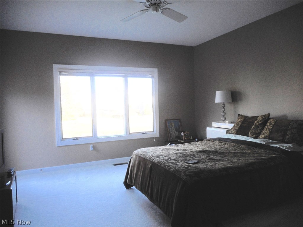 Village Crystal Lakes Condo - Residential