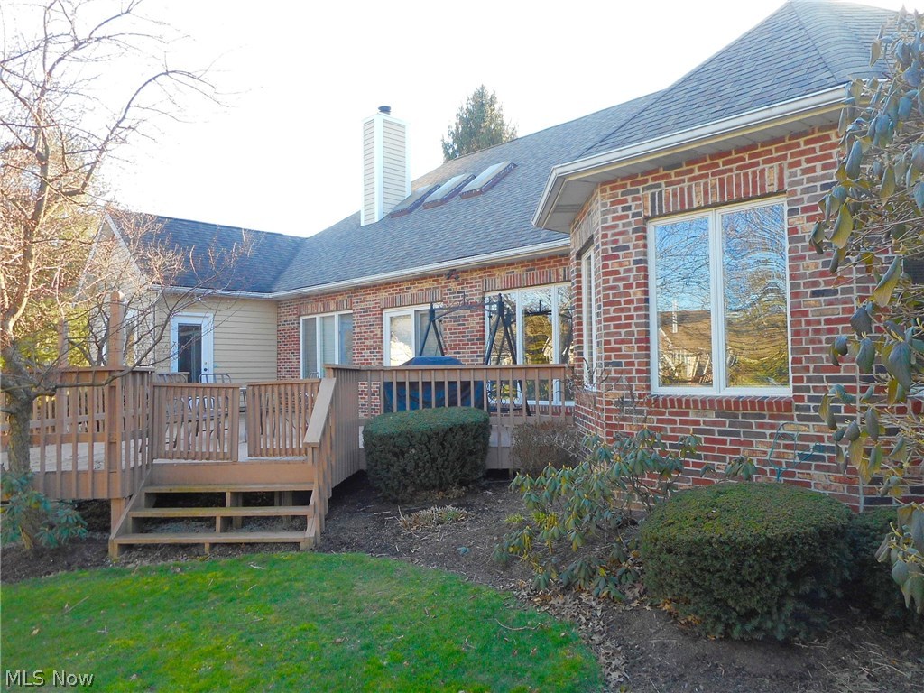 Village Crystal Lakes Condo - Residential