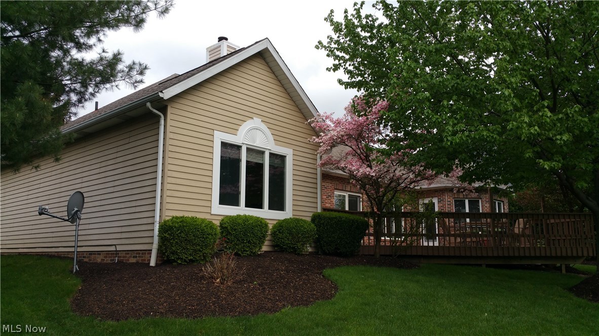 Village Crystal Lakes Condo - Residential