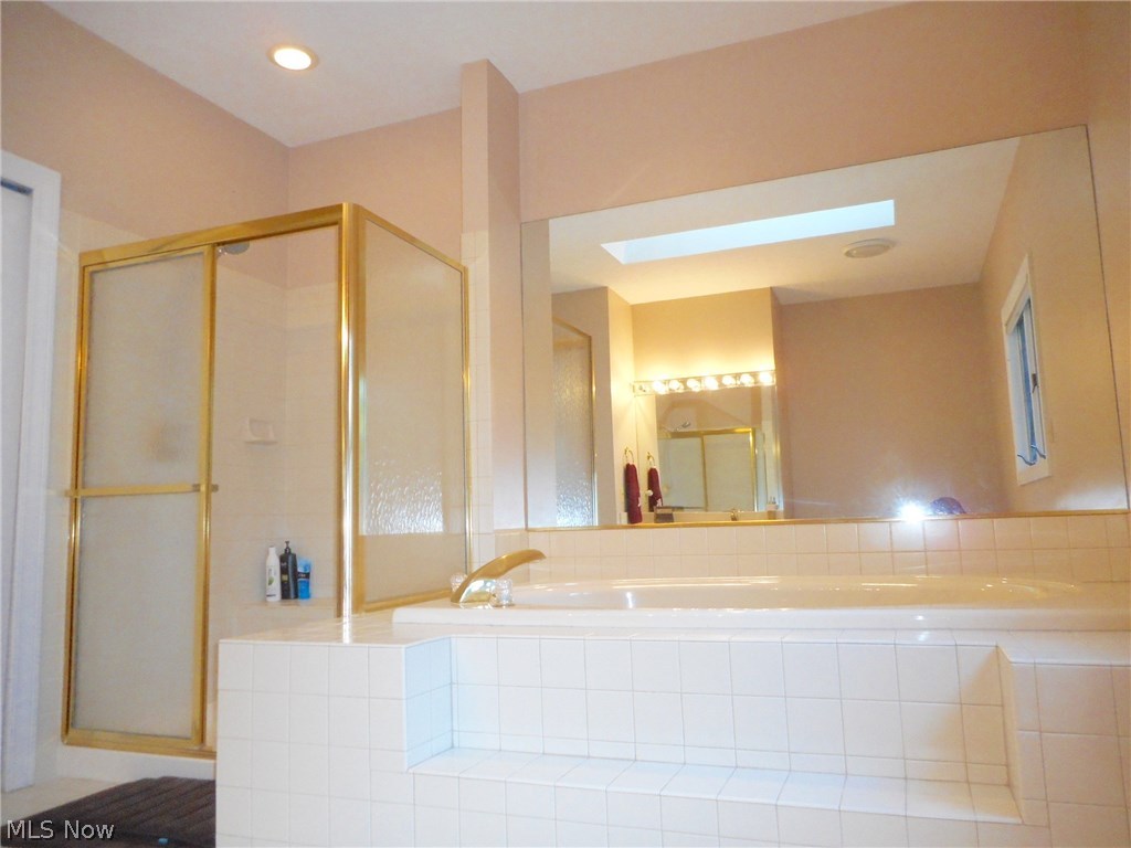 Village Crystal Lakes Condo - Residential