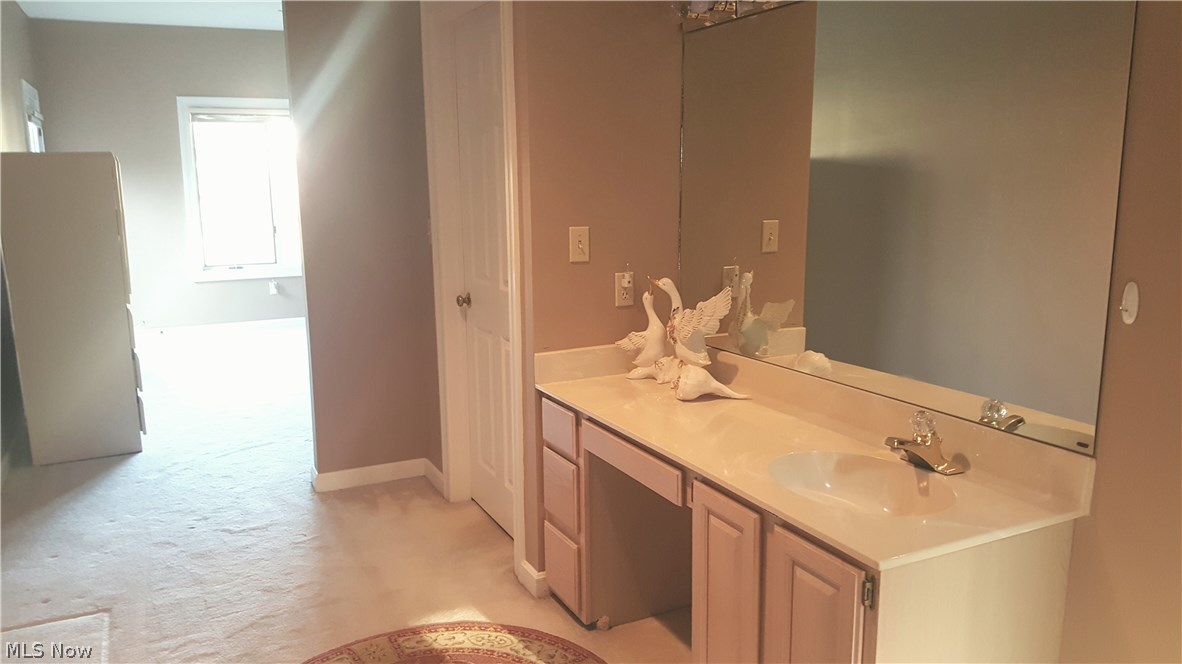 Village Crystal Lakes Condo - Residential