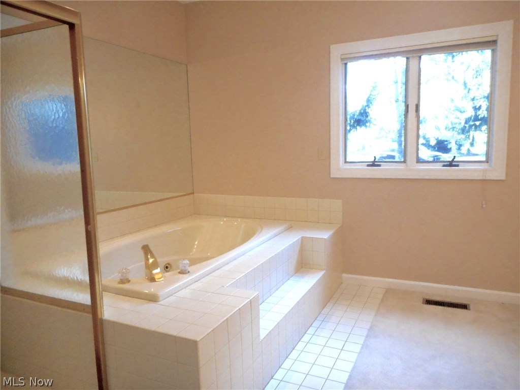 Village Crystal Lakes Condo - Residential