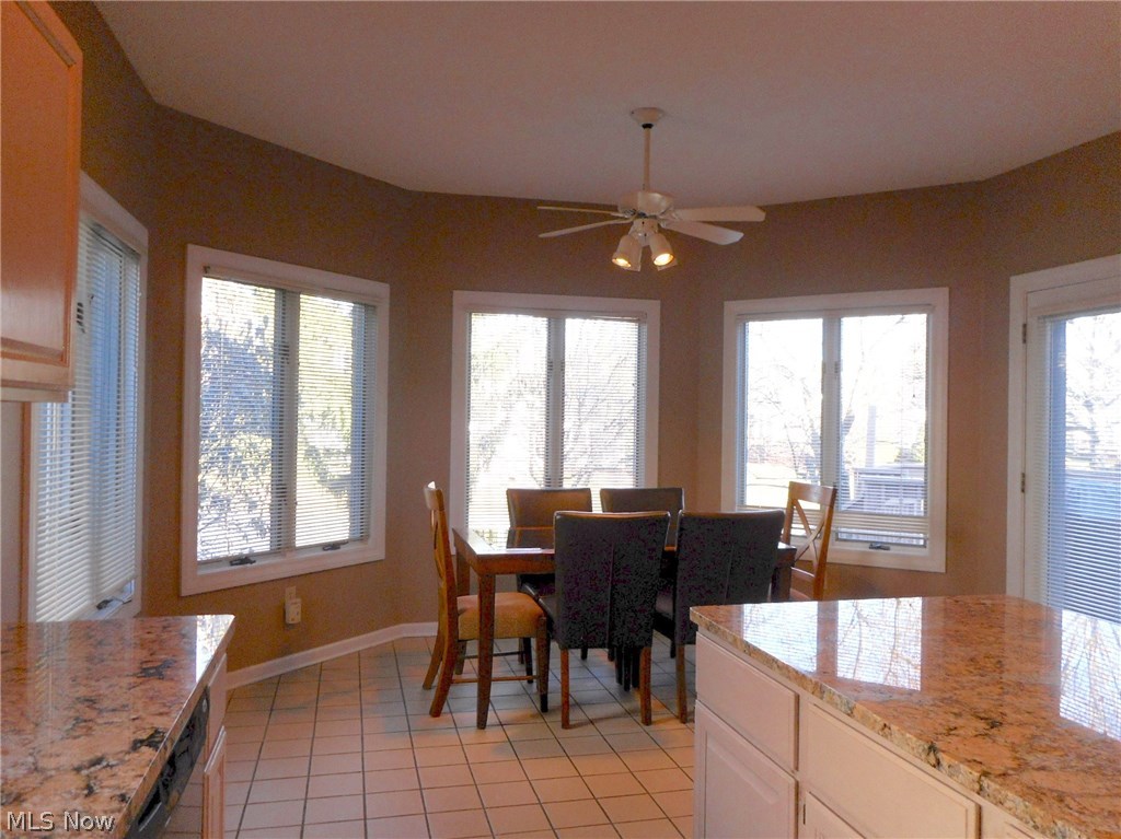 Village Crystal Lakes Condo - Residential