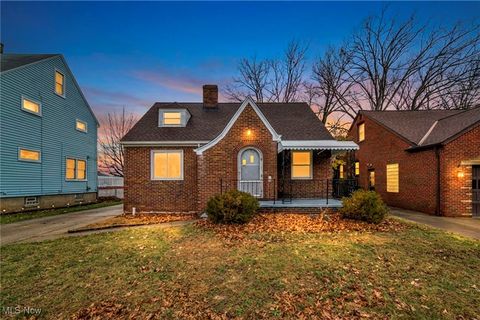 Homes For Rent - 766 E 232nd Street<br/> Euclid, OH 44123