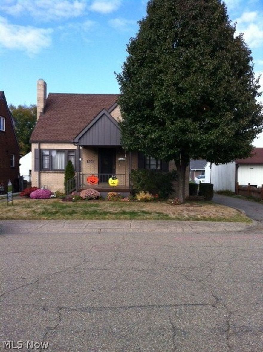 BEAUTIFULLY LANDSCAPED EASILY MAINTAINED WHITE BRICK 1.5 STORY HOME IN A GREAT LOCATION. CLOSE TO SHOPPING, SCHOOLS & ONLY 45 MINUTES TO PGH. PER OWNER HARDWOOD FLOORS UNDER CARPET IN LR & BEDRMS. 12.7X9.6 WORKSHOP AREA IN BASEMENT. NEWER HOT WATER TANK, FURNACE & PLUMBING FIXTURES.
