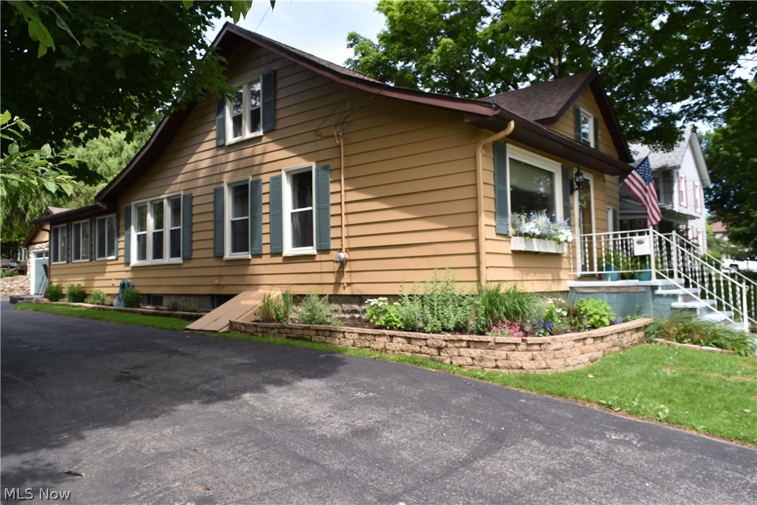 Village/Chardon - Residential