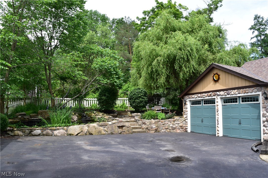 Village/Chardon - Residential
