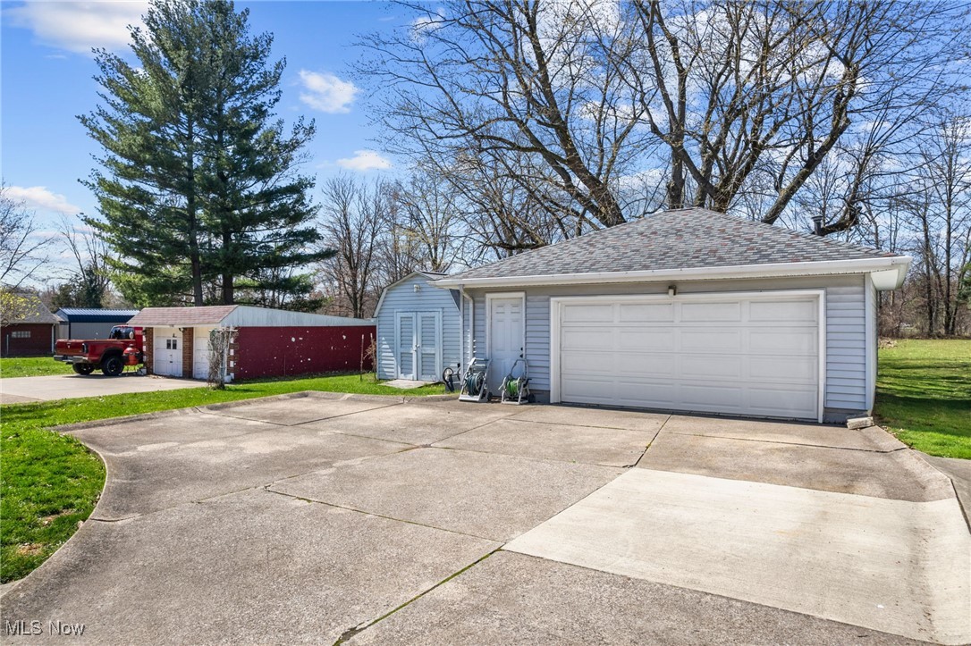 5170 Broadway, Lorain, Ohio image 11
