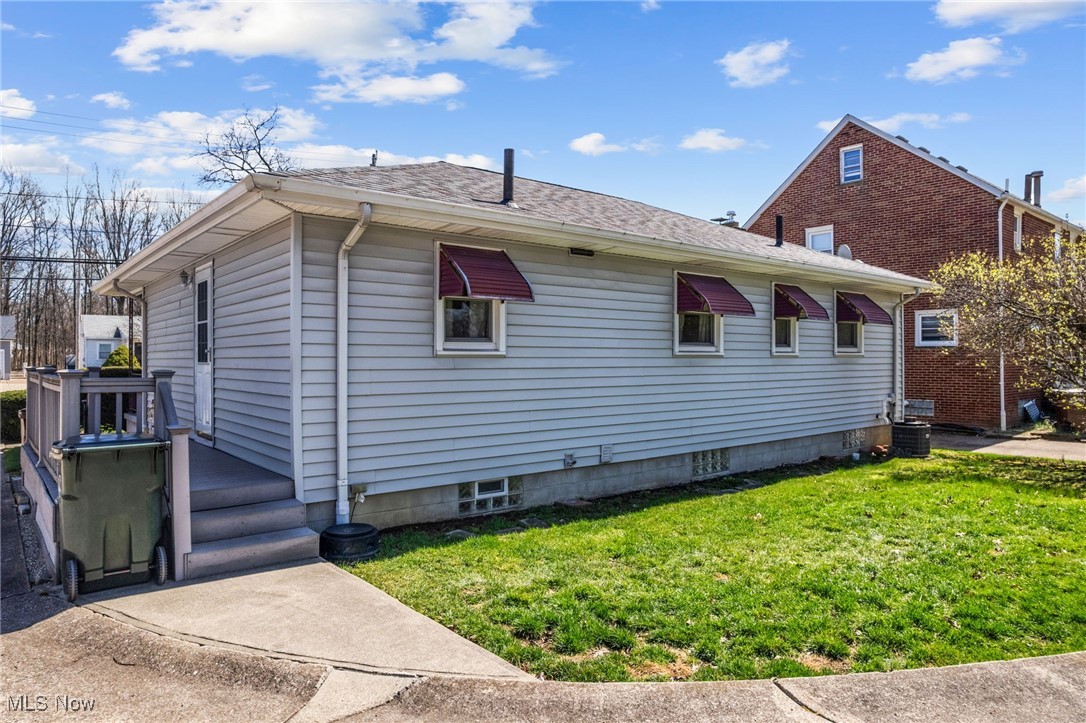 5170 Broadway, Lorain, Ohio image 9