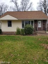 Great investment opportunity or Welcome Home !!
3rd bedroom recently created in what was the existing attic, updated kitchen, flooring, and full bath. Great location, tenant occupied (new 12 month lease renewed, tenant pays $1,250), will need 24-48 hour notice (avail M-F after 3:30pm - Sat/Sun anytime). Property back on market with no fault of seller. POS compliant