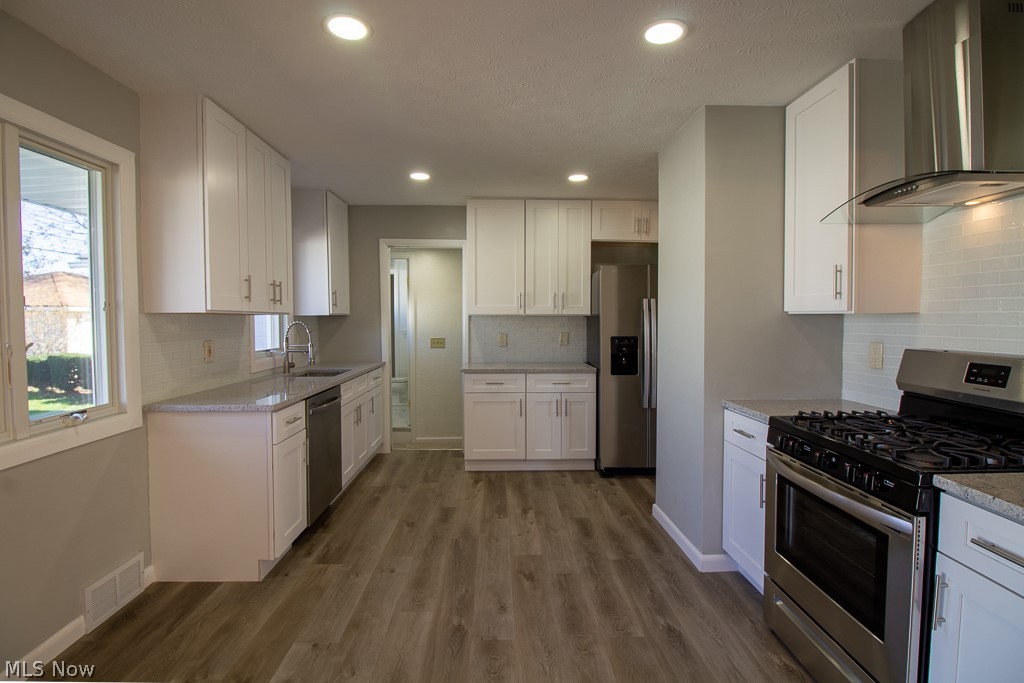 Barrington 01 - Residential