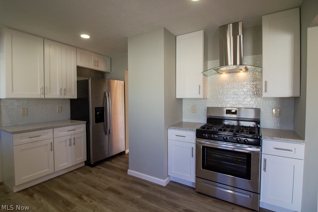 Barrington 01 - Residential