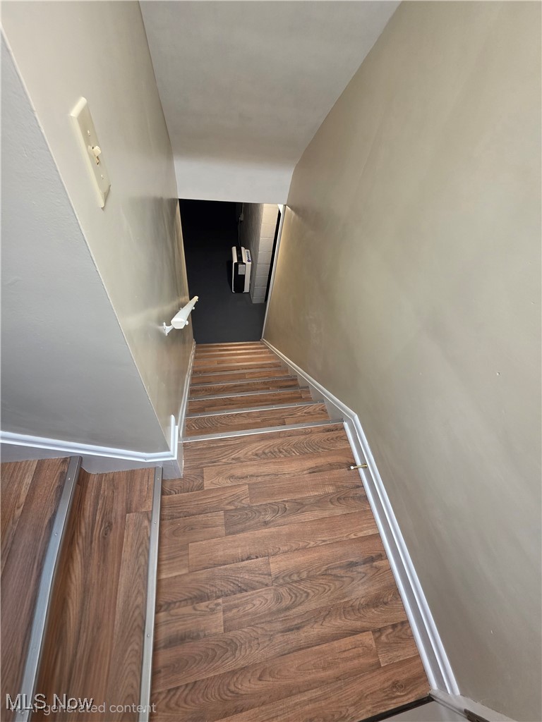 Elworthy-Helwick Companys Hln - Residential