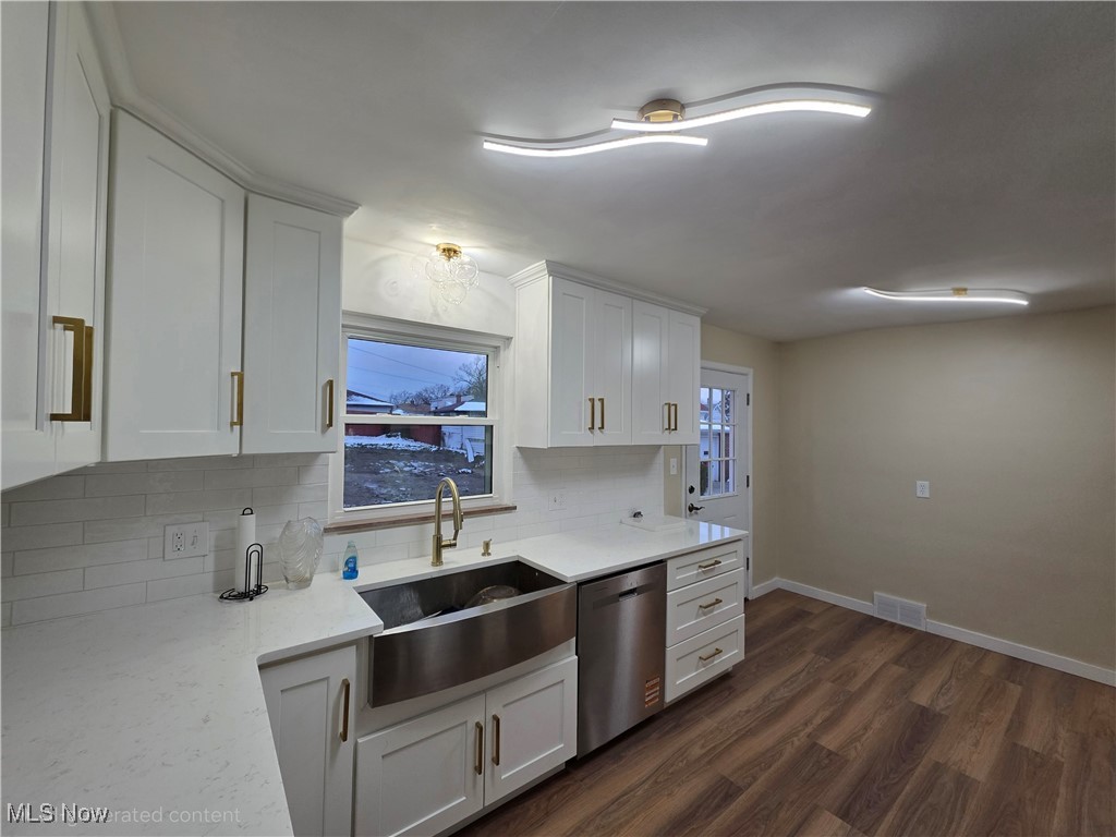 Elworthy-Helwick Companys Hln - Residential