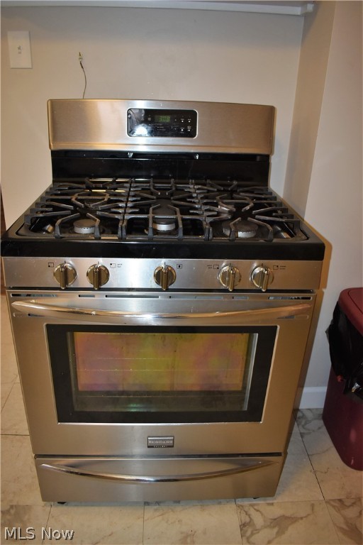 BLKF 12 ROYAL PK#1 0001 ALL - Residential