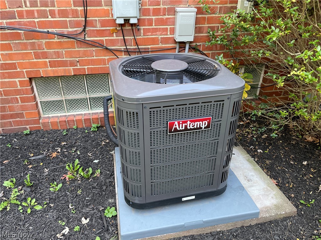 BLKF 12 ROYAL PK#1 0001 ALL - Residential