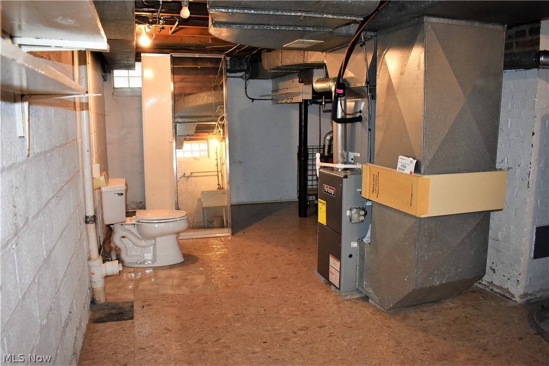 BLKF 12 ROYAL PK#1 0001 ALL - Residential