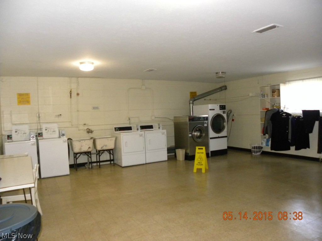 Mayfair Vlg Condo - Residential